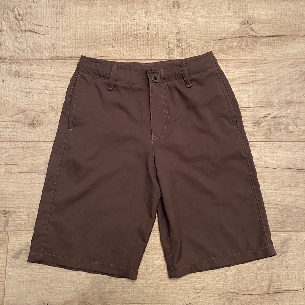 Boys - youth medium shorts - button and zipper.